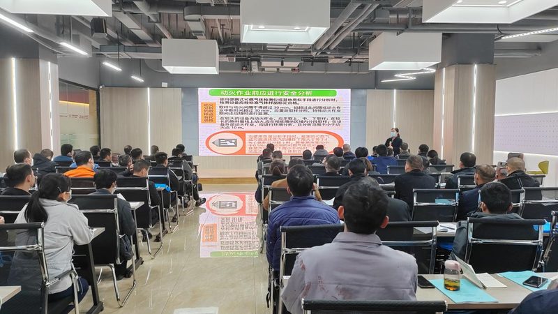 小型焊工培训加盟条件解析：揭秘入门门槛与行业发展