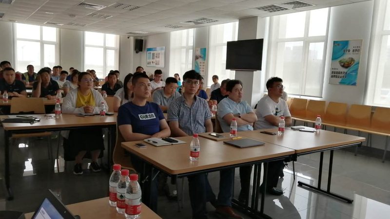 目前市面上教师资格证面试教材主要分为以下几类：